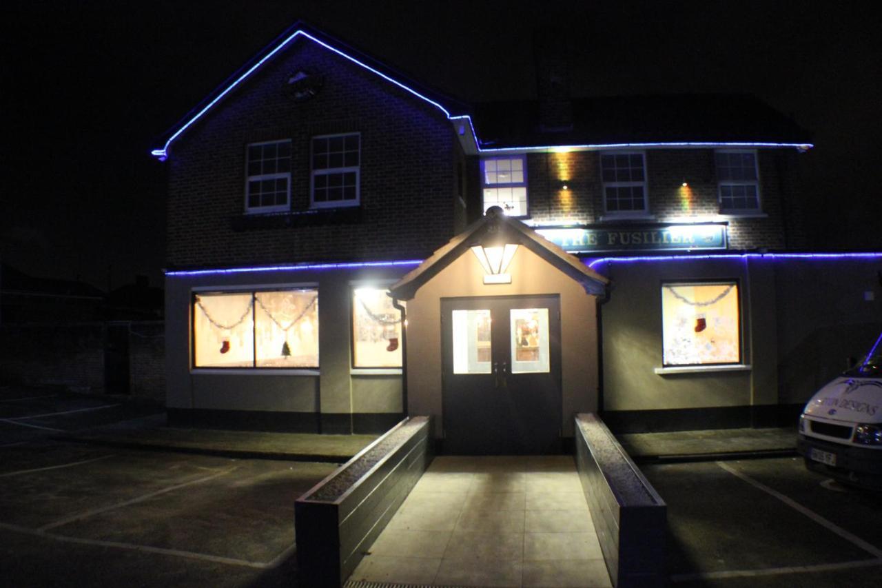 Fusilier Inn Wembley Bagian luar foto