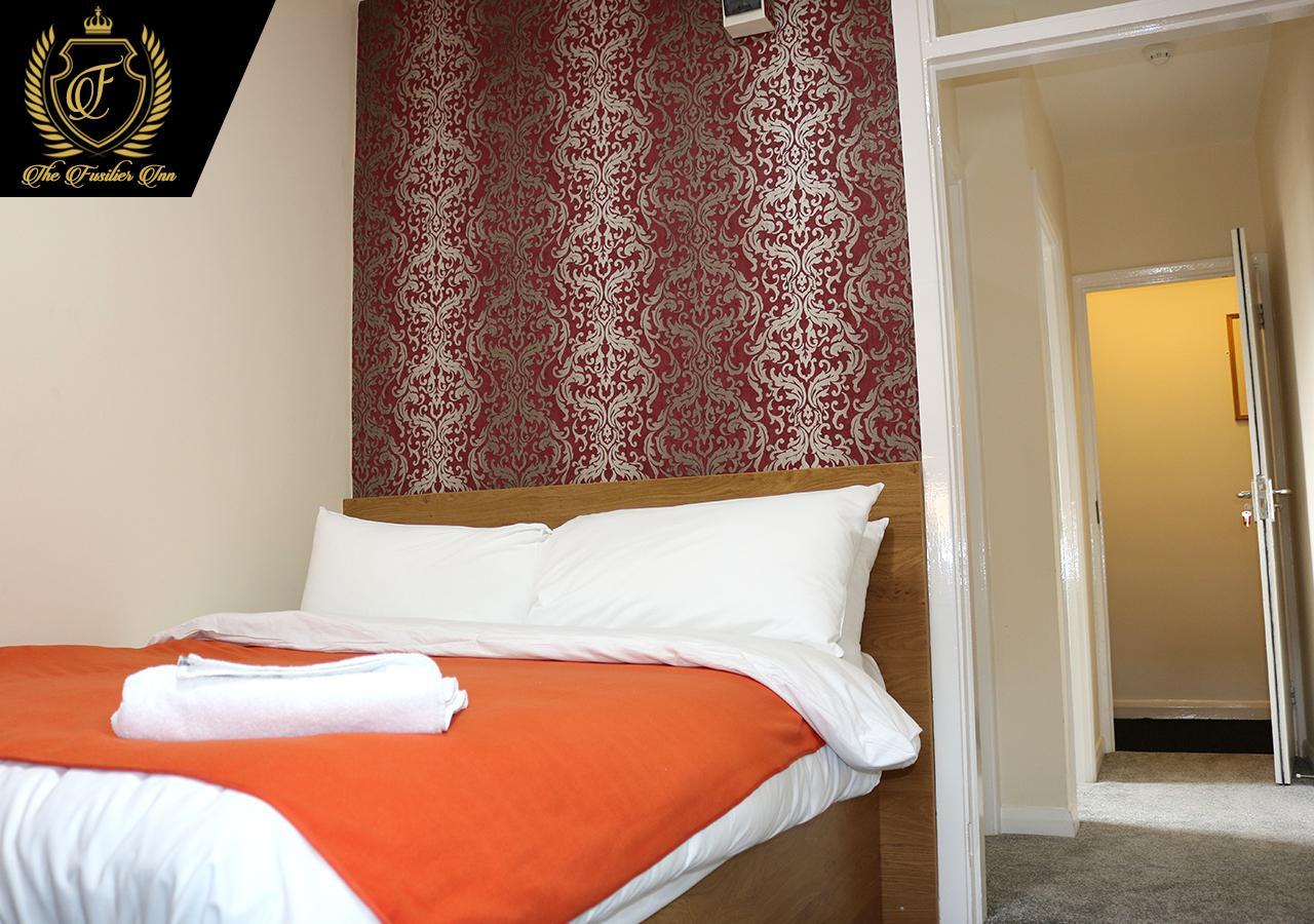 Fusilier Inn Wembley Bagian luar foto