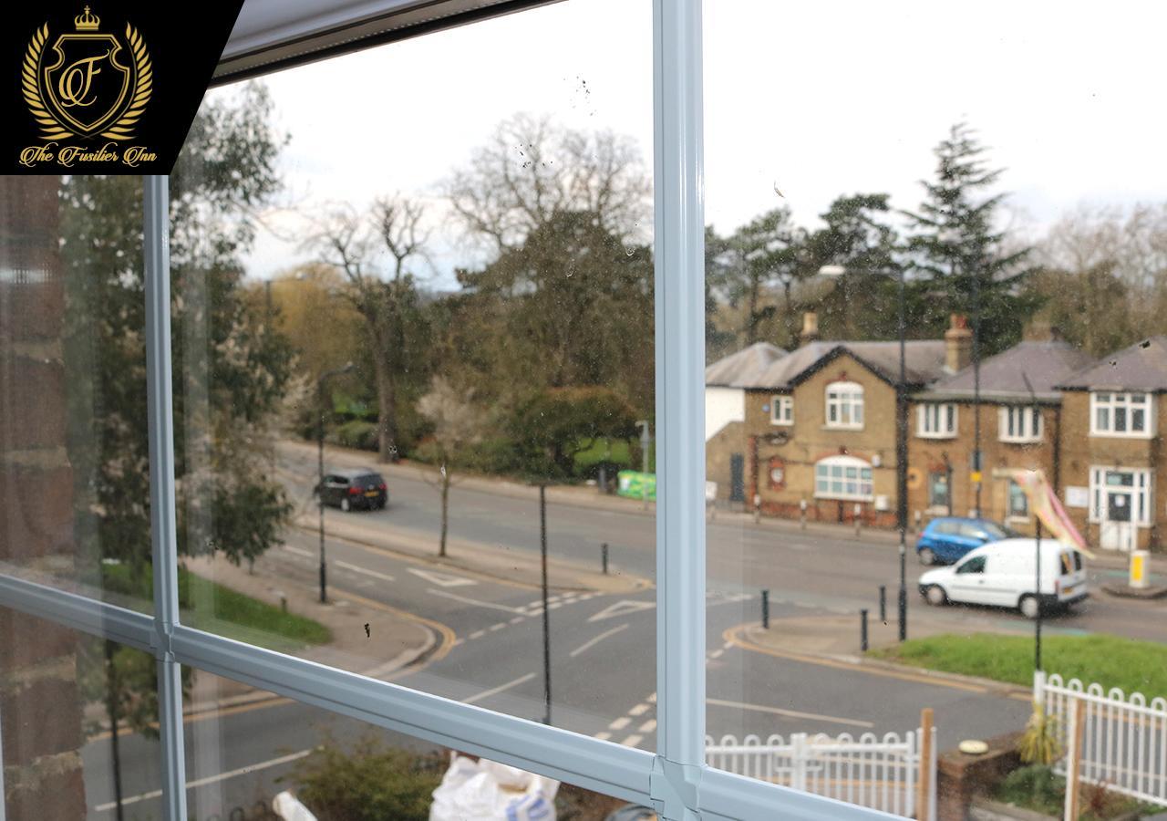 Fusilier Inn Wembley Bagian luar foto