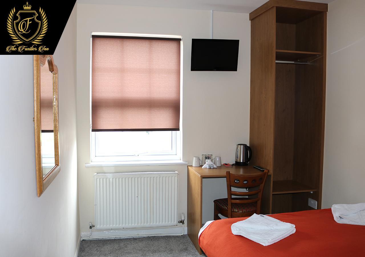 Fusilier Inn Wembley Bagian luar foto